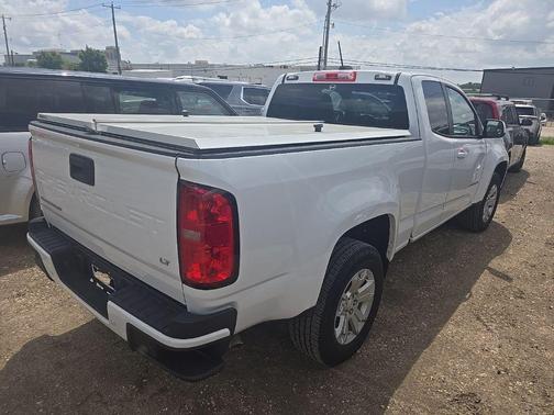 Summit White 2022 Chevrolet Colorado LT