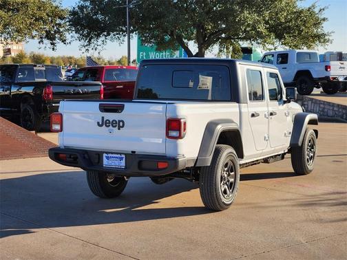 2026 Jeep Gladiator Sport