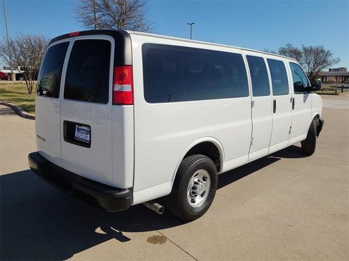 2024 Chevrolet Express 3500 LS