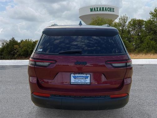 2022 Jeep Grand Cherokee L Laredo