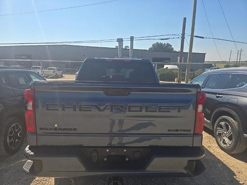 2024 Chevrolet Silverado 1500 Custom