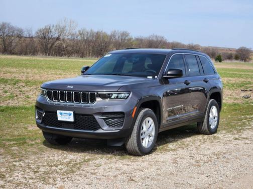 2026 Jeep Grand Cherokee Laredo X