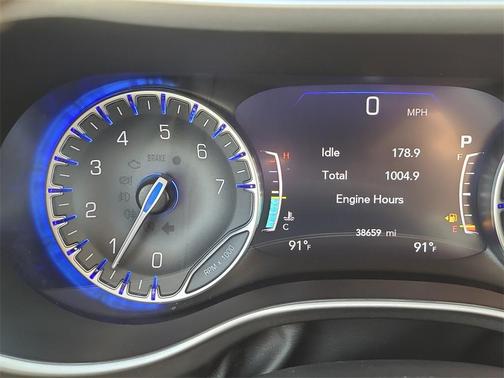 2024 Chrysler Pacifica Touring-L