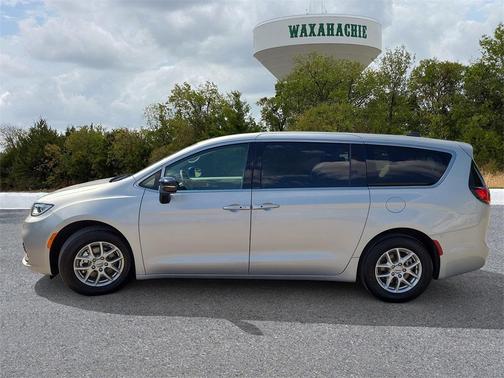 2024 Chrysler Pacifica Touring-L