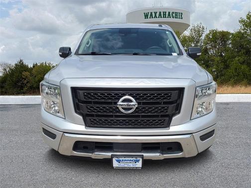 2020 Nissan Titan SV