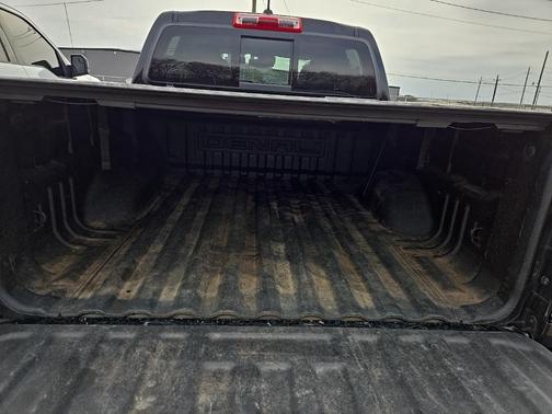 2022 GMC Canyon Denali