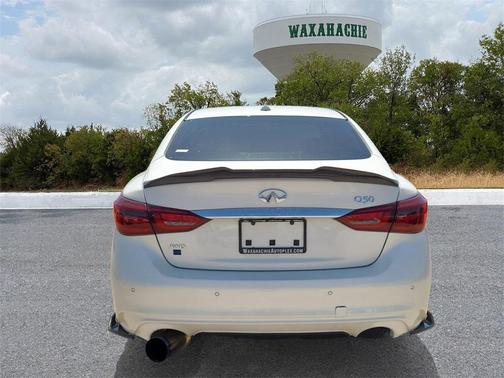 2022 INFINITI Q50 LUXE
