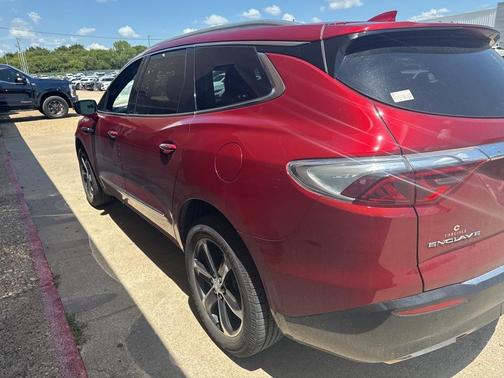 2022 Buick Enclave Essence