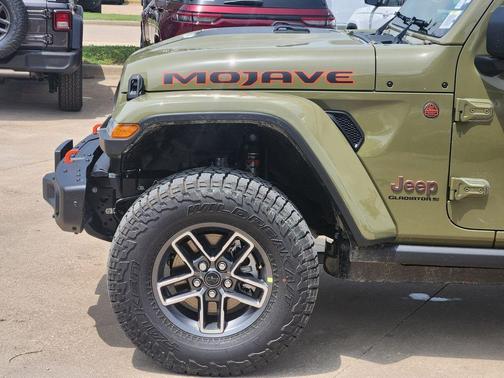 41 2026 Jeep Gladiator Mojave