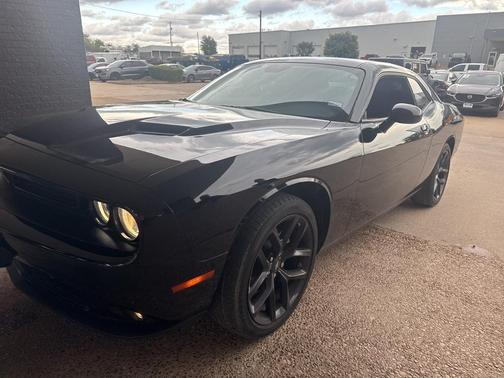 2022 Dodge Challenger SXT