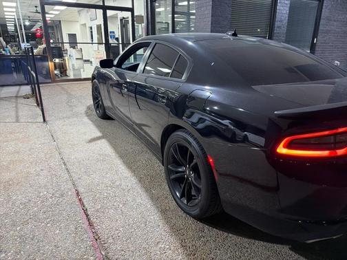 2018 Dodge Charger SXT Plus