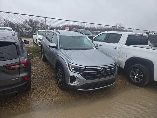 2024 Volkswagen Atlas 2.0T SE
