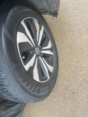 2024 Volkswagen Atlas Cross Sport 2.0T SE