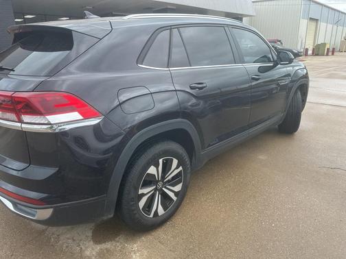 2024 Volkswagen Atlas Cross Sport 2.0T SE
