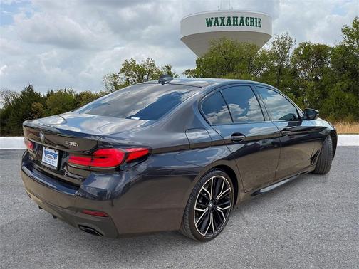 2021 BMW 530 i