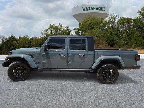 Anvil Clearcoat 2025 Jeep Gladiator Sport