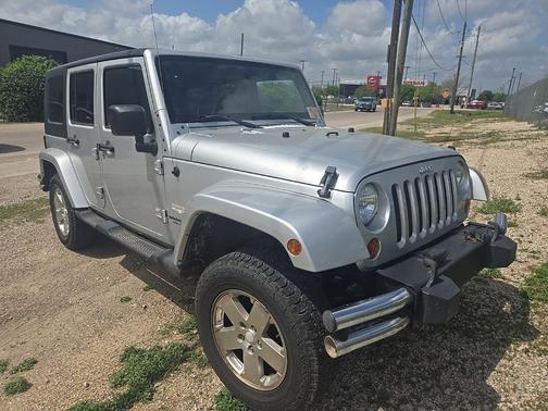 Bright Silver Clearcoat Metallic 2008 Jeep Wrangler Unlimited Sahara