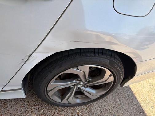 Platinum White Pearl 2018 Honda Accord EX