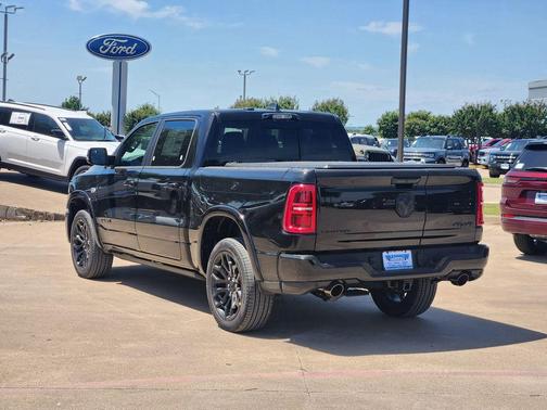 Diamond Black 2026 RAM 1500 Limited