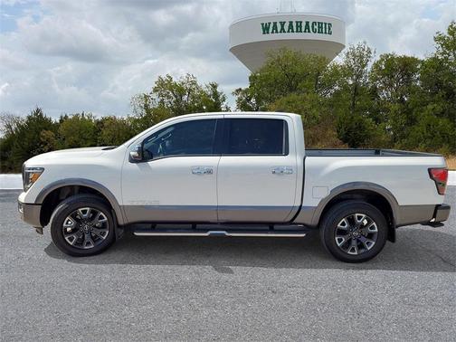 2024 Nissan Titan Platinum Reserve