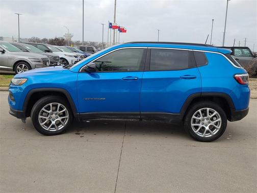 2024 Jeep Compass Latitude Lux