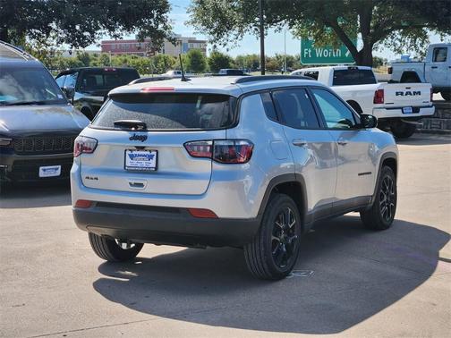 2026 Jeep Compass Latitude