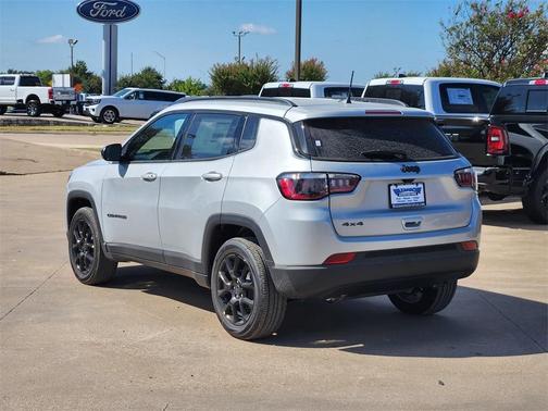 2026 Jeep Compass Latitude