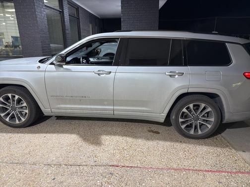 2022 Jeep Grand Cherokee L Overland