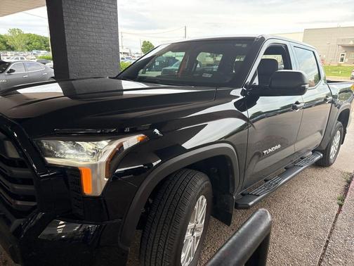 Midnight Black Metallic 2025 Toyota Tundra SR5