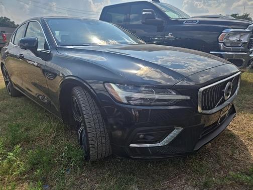 2022 Volvo S60 B5 Inscription