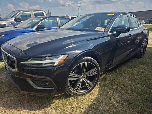 2022 Volvo S60 B5 Inscription