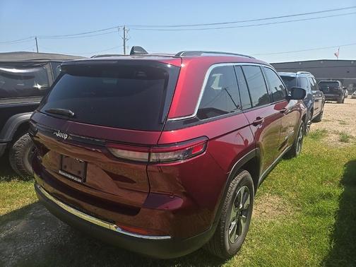 2022 Jeep Grand Cherokee 4xe Base