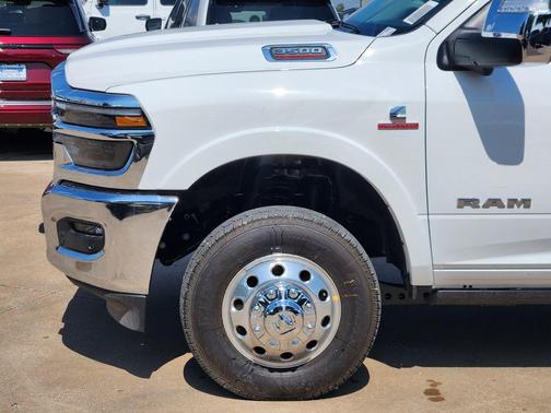 Bright White Clearcoat 2026 RAM 3500 Limited