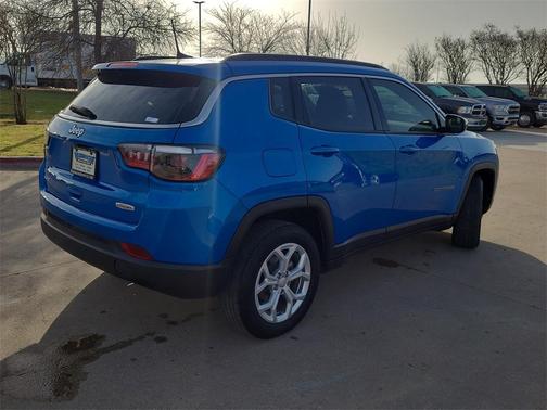 2024 Jeep Compass Latitude