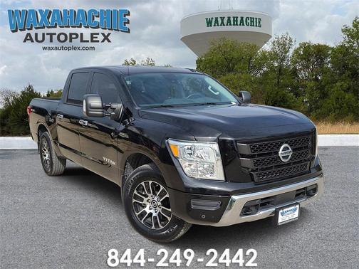 2021 Nissan Titan SV