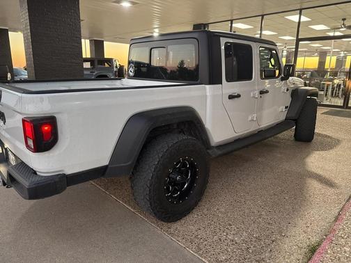 2023 Jeep Gladiator Sport