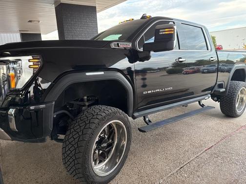 2024 GMC Sierra 2500 Denali