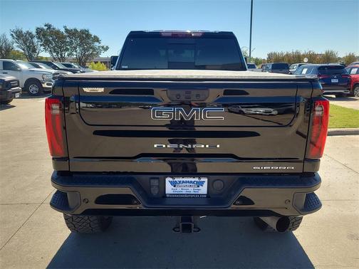 2024 GMC Sierra 2500 Denali