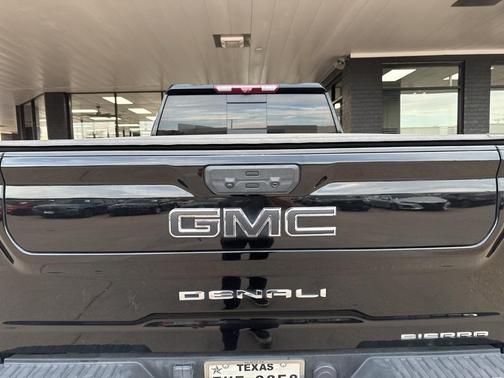 2024 GMC Sierra 2500 Denali