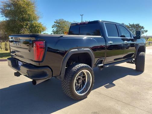 2024 GMC Sierra 2500 Denali