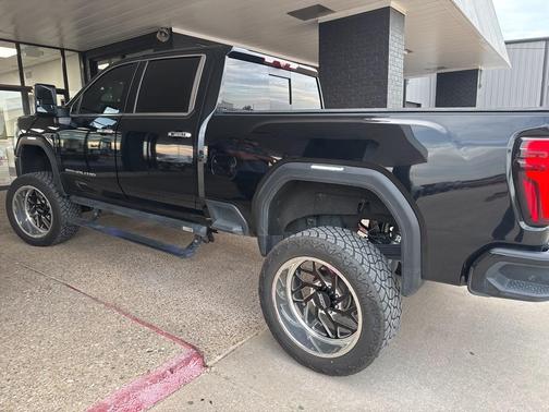 2024 GMC Sierra 2500 Denali
