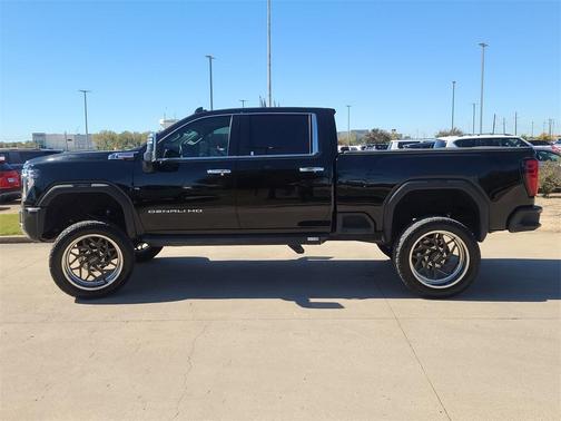 2024 GMC Sierra 2500 Denali