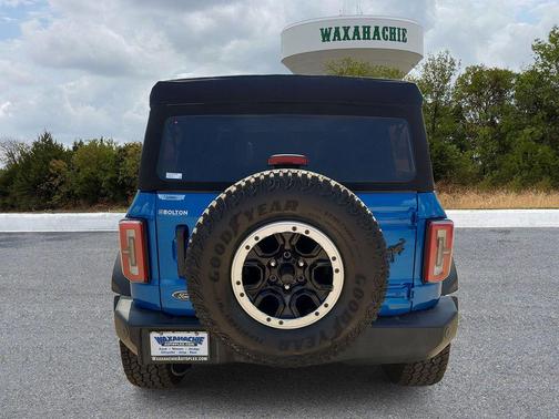 Blue Metallic 2022 Ford Bronco Wildtrak