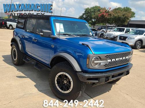 Blue Metallic 2022 Ford Bronco Wildtrak