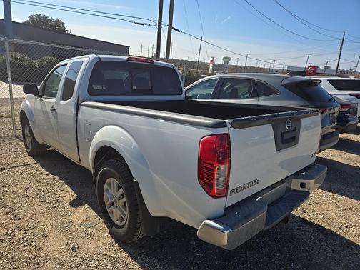 2021 Nissan Frontier SV