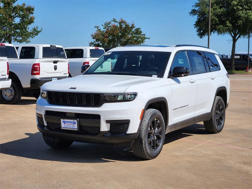 2025 Jeep Grand Cherokee L Laredo