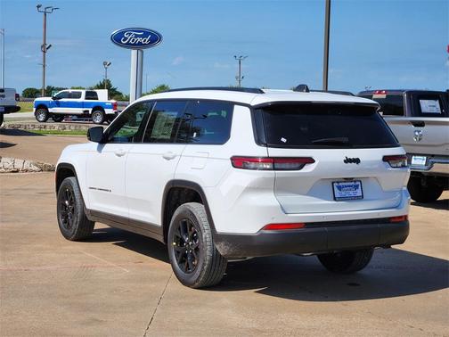 2025 Jeep Grand Cherokee L Laredo