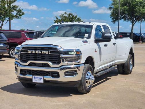 Bright White Clearcoat 2026 RAM 3500 Tradesman