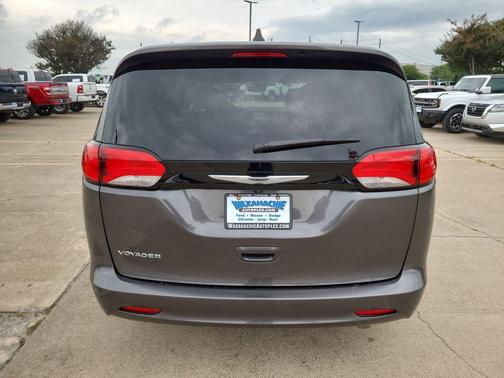 Granite Crystal Clearcoat Metallic 2023 Chrysler Voyager LX