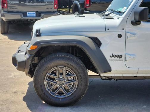 2025 Jeep Wrangler Sport RHD